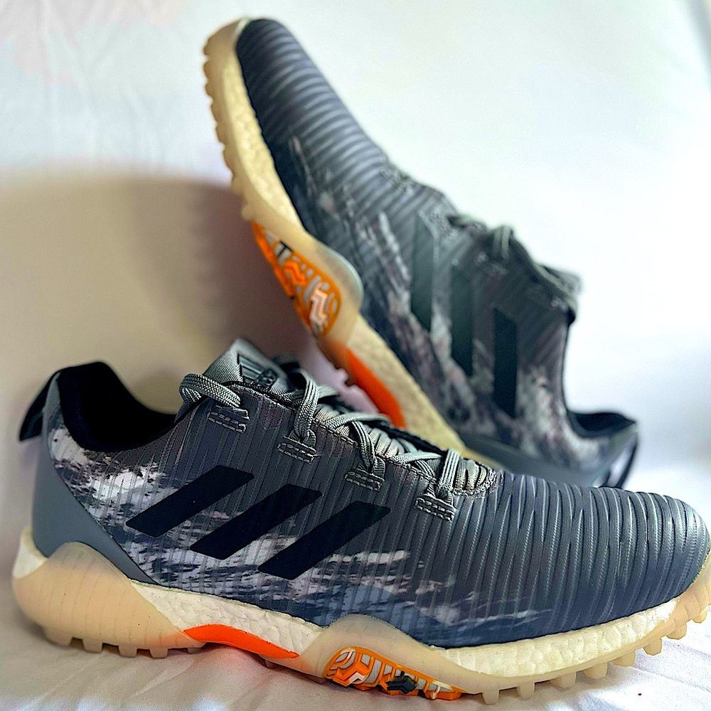 Adidas Code Chaos golf shoe